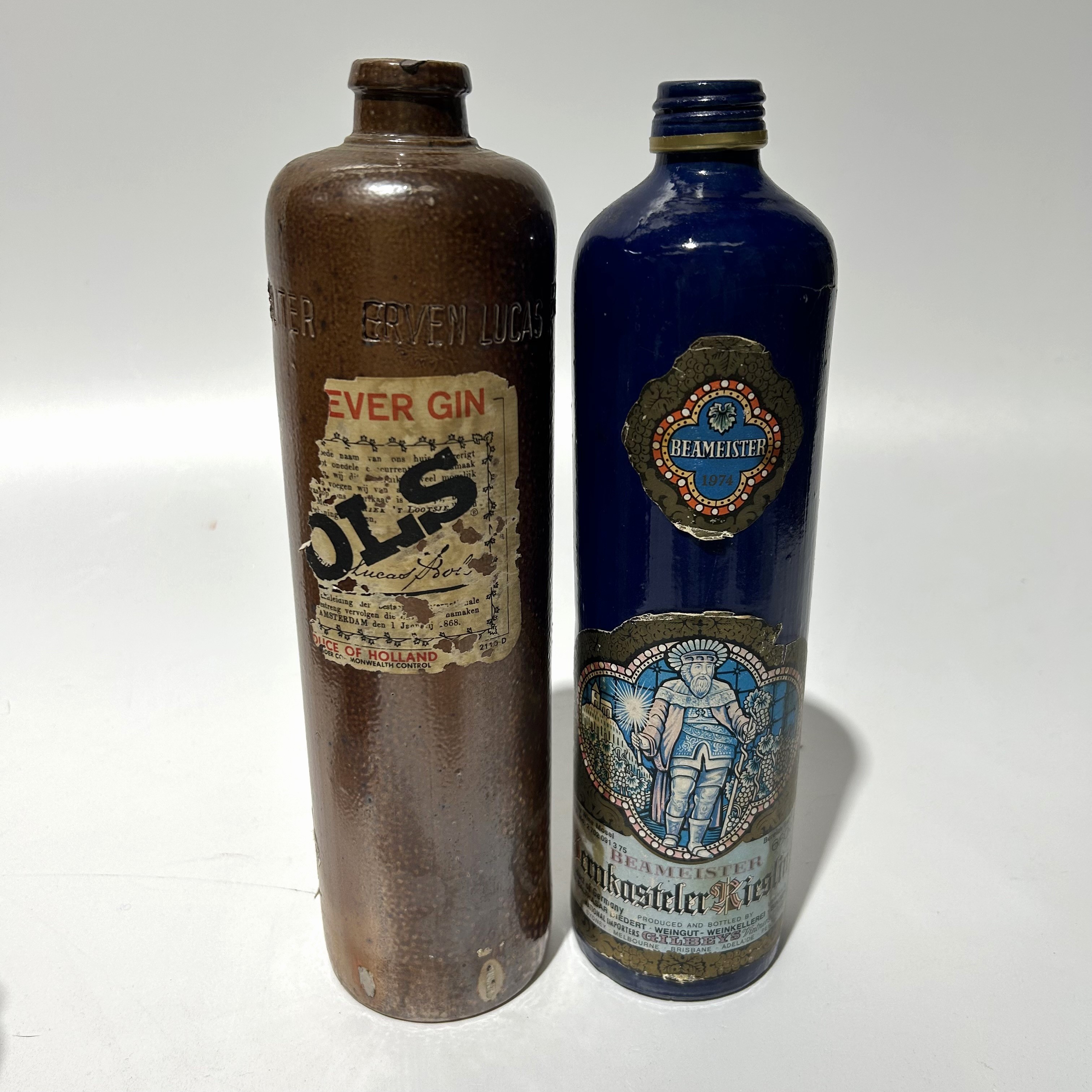 STONEWARE, Bottle - 1 Litre Brown or Blue